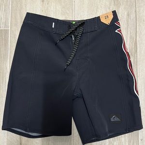 Quicksilver high line short